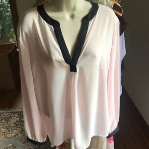 Light pink blush with black detailing